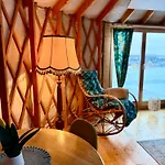 Lyxtält Glamping Niebianska Osada Jurty Dolnoslaskie
