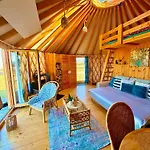 Glamping Niebianska Osada Jurty Dolnoslaskie Lyxtält