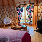Glamping Niebianska Osada Jurty Dolnoslaskie Lyxtält