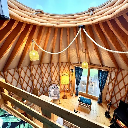 Glamping Niebianska Osada Jurty Dolnoslaskie Поляница-Здруй