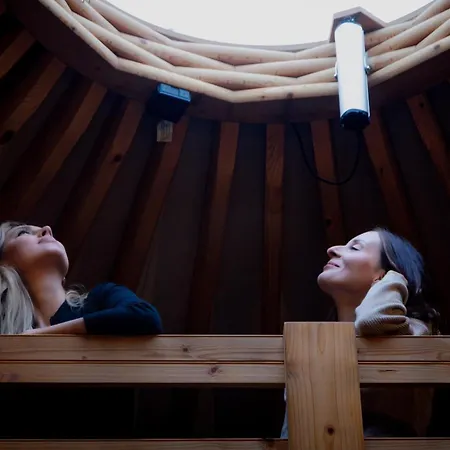 Glamping Niebianska Osada Jurty Dolnoslaskie Роскошный шатер Поляница-Здруй