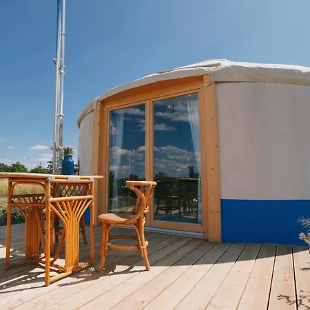Glamping Niebianska Osada Jurty Dolnoslaskie * 폴라니카-즈루이