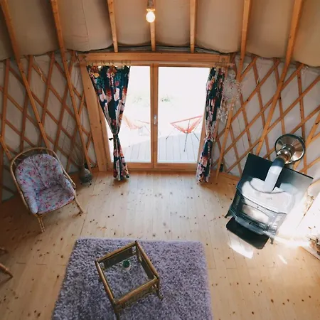 Glamping Niebianska Osada Jurty Dolnoslaskie & * Polanica-Zdroj