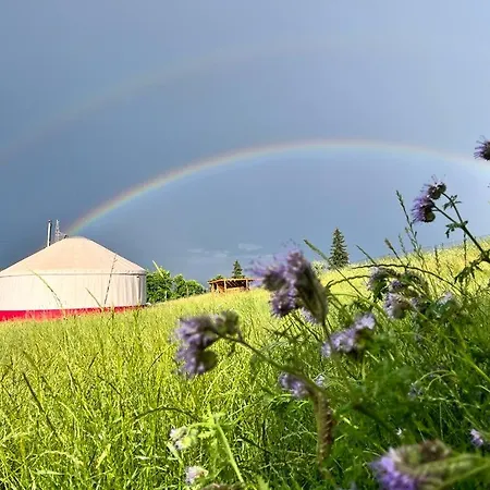 豪华帐篷 Glamping Niebianska Osada Jurty Dolnoslaskie & *