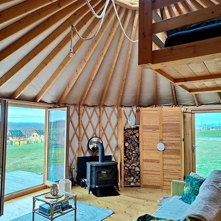 Glamping Niebianska Osada Jurty Dolnoslaskie 폴라니카-즈루이