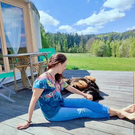 Glamping Niebianska Osada Jurty Dolnoslaskie * 폴라니카-즈루이