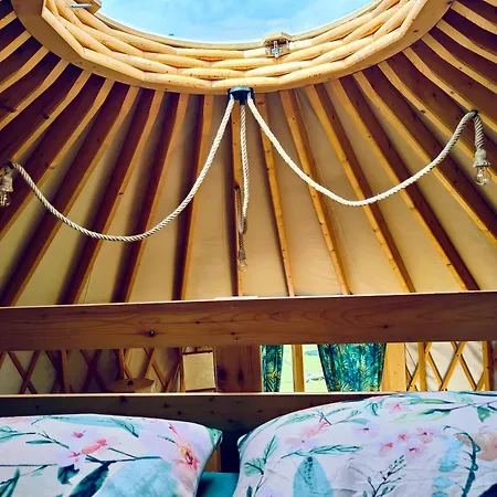 Glamping Niebianska Osada Jurty Dolnoslaskie & * Polanica-Zdroj