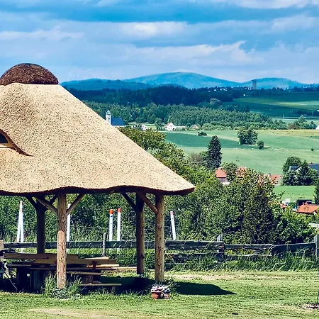 Glamping Niebianska Osada Jurty Dolnoslaskie & Luxury tent *