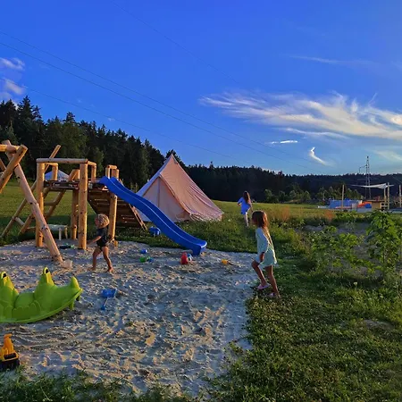 Glamping Niebianska Osada Jurty Dolnoslaskie &