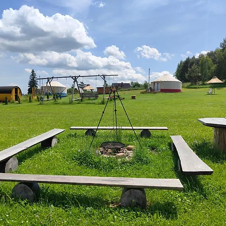 Glamping Niebianska Osada Jurty Dolnoslaskie & * Polanica-Zdroj