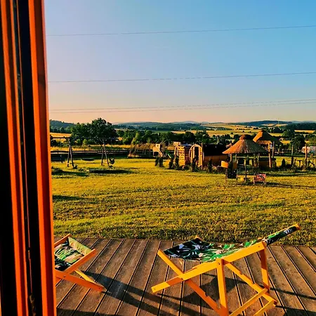 Glamping Niebianska Osada Jurty Dolnoslaskie Luxe tent Polanica-Zdrój