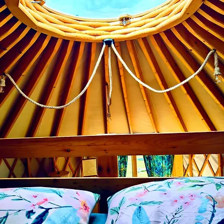 Glamping Niebianska Osada Jurty Dolnoslaskie Bad Altheide