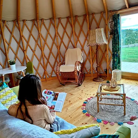 Glamping Niebianska Osada Jurty Dolnoslaskie