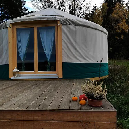 Glamping Niebianska Osada Jurty Dolnoslaskie Luxuszelt