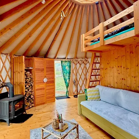 Glamping Niebianska Osada Jurty Dolnoslaskie *
