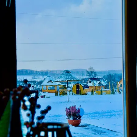 Glamping Niebianska Osada Jurty Dolnoslaskie Поляница-Здруй