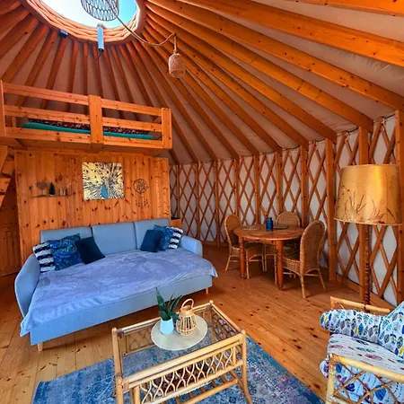 Glamping Niebianska Osada Jurty Dolnoslaskie *