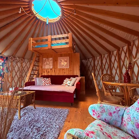 Glamping Niebianska Osada Jurty Dolnoslaskie *