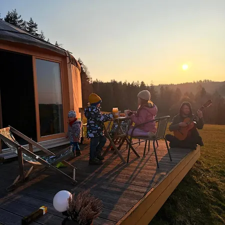 Glamping Niebianska Osada Jurty Dolnoslaskie Luxury tent