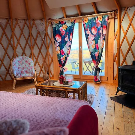 Glamping Niebianska Osada Jurty Dolnoslaskie 럭셔리텐트