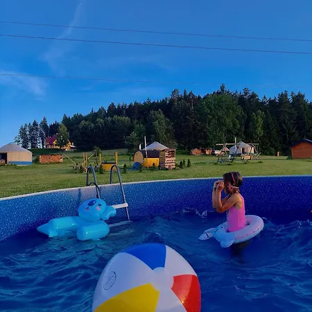 Glamping Niebianska Osada Jurty Dolnoslaskie *