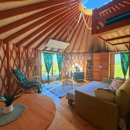 Glamping Niebianska Osada Jurty Dolnoslaskie Lüks kamp alanı Polanica-Zdroj