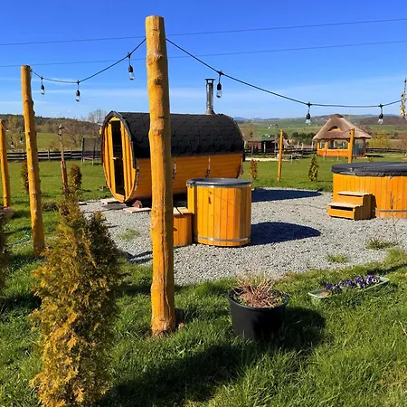 Glamping Niebianska Osada Jurty Dolnoslaskie Lüks kamp alanı