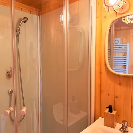 Glamping Niebianska Osada Jurty Dolnoslaskie Lüks kamp alanı *