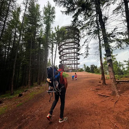Glamping Niebianska Osada Jurty Dolnoslaskie