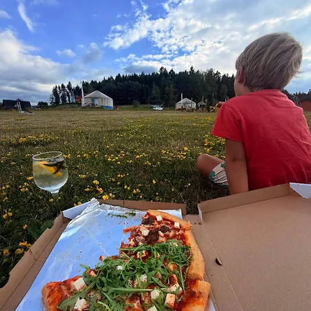 Luxusní stan Glamping Niebianska Osada Jurty Dolnoslaskie Polanica-Zdrój