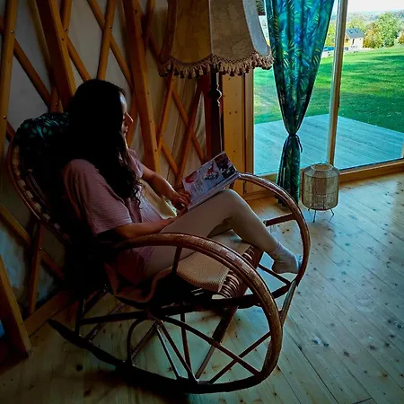Glamping Niebianska Osada Jurty Dolnoslaskie