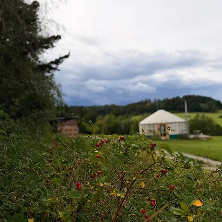 Luksusowy namiot Glamping Niebiańska Osada Jurty Dolnośląskie&spa