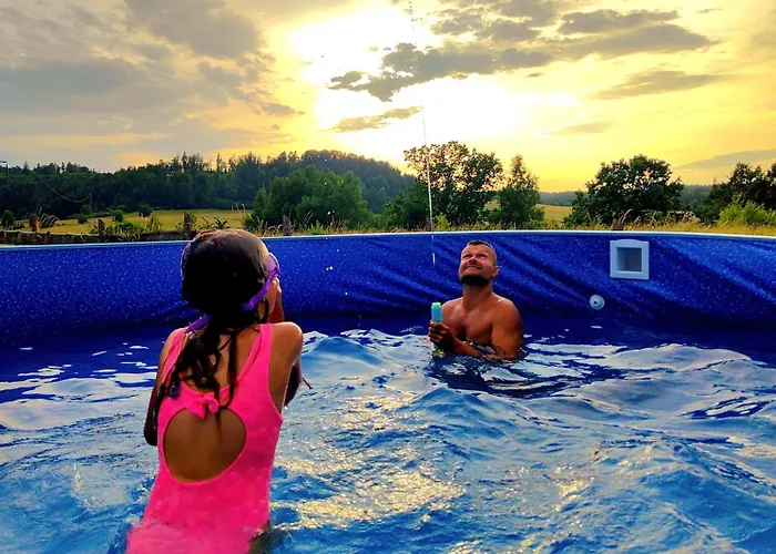 Campismo de Luxo Glamping Niebianska Osada Jurty Dolnoslaskie