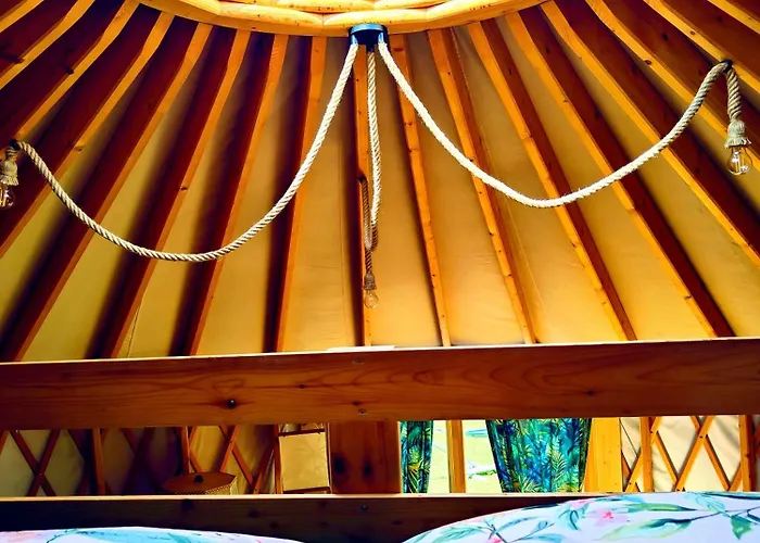 Glamping Niebianska Osada Jurty Dolnoslaskie Polanica-Zdrój