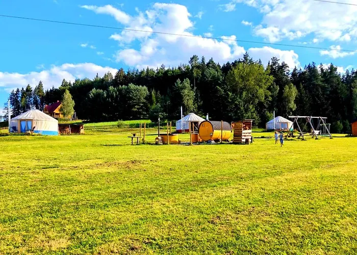 Glamping Niebianska Osada Jurty Dolnoslaskie Campismo de Luxo *
