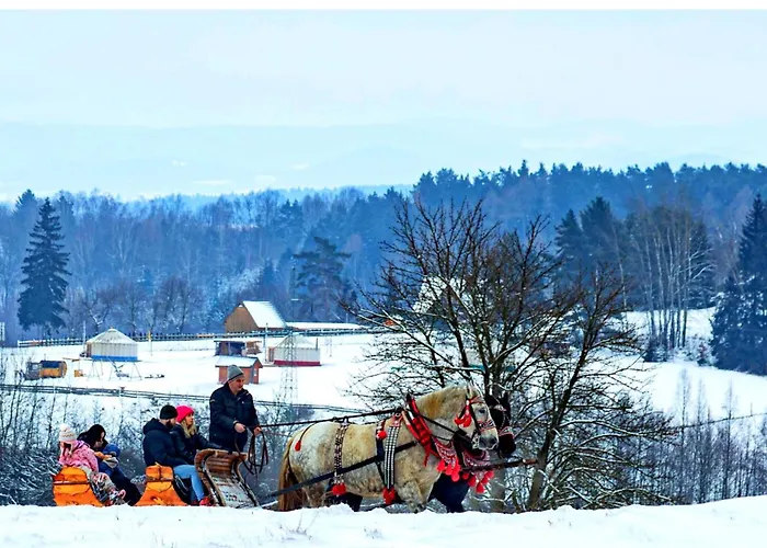 Glamping Niebianska Osada Jurty Dolnoslaskie Campismo de Luxo