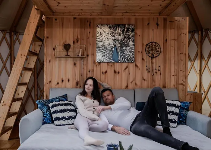 Glamping Niebianska Osada Jurty Dolnoslaskie Polanica-Zdrój