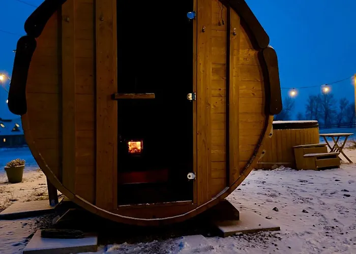 Campismo de Luxo Glamping Niebianska Osada Jurty Dolnoslaskie