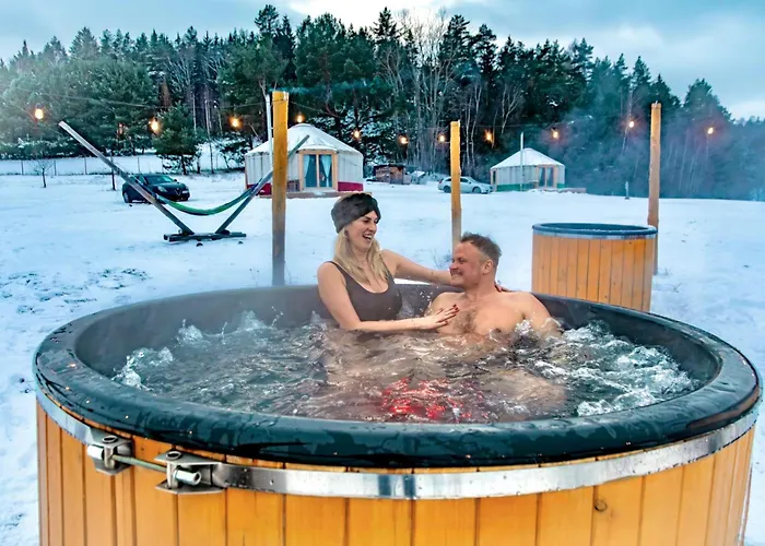 Glamping Niebianska Osada Jurty Dolnoslaskie Campismo de Luxo