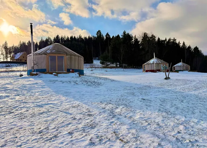Luxusní stan Glamping Niebianska Osada Jurty Dolnoslaskie