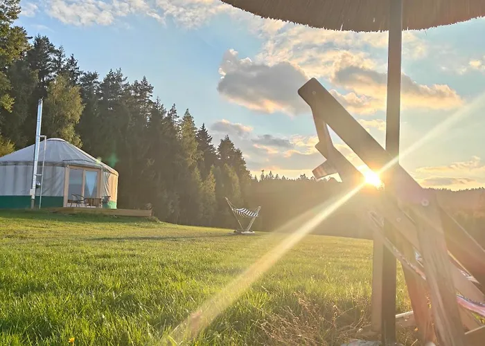 Glamping Niebianska Osada Jurty Dolnoslaskie *