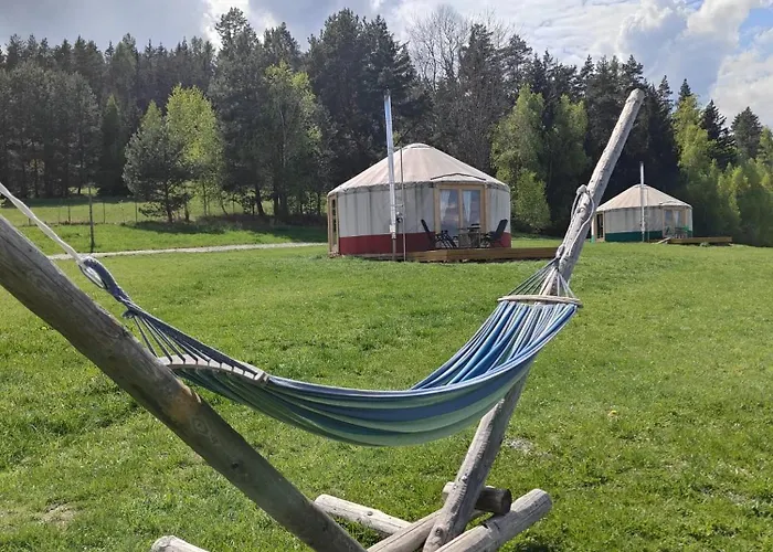 Luxusní stan Glamping Niebianska Osada Jurty Dolnoslaskie *