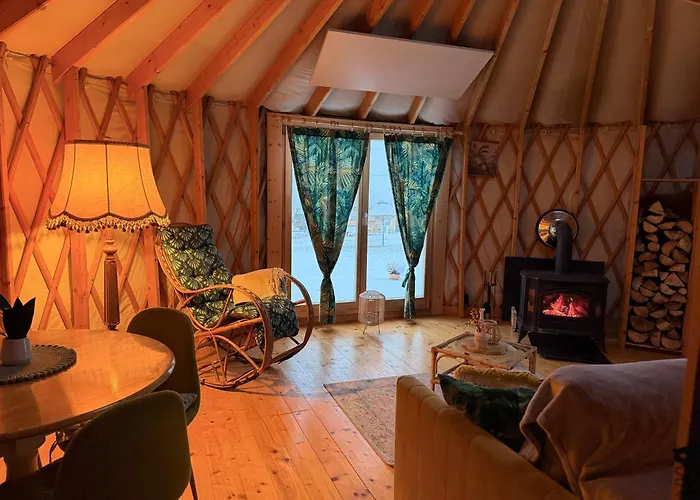 Glamping Niebianska Osada Jurty Dolnoslaskie Polanica-Zdrój