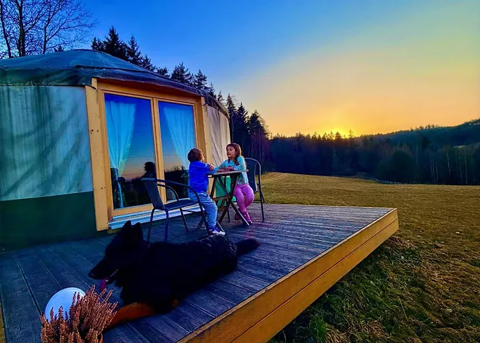Glamping Niebianska Osada Jurty Dolnoslaskie Campismo de Luxo