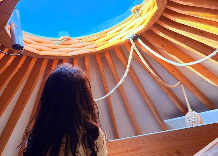 Glamping Niebianska Osada Jurty Dolnoslaskie